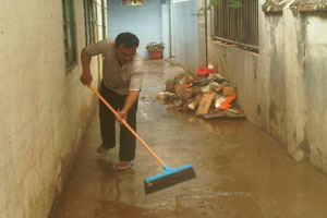 Banjir di Rawajati Mulai...
