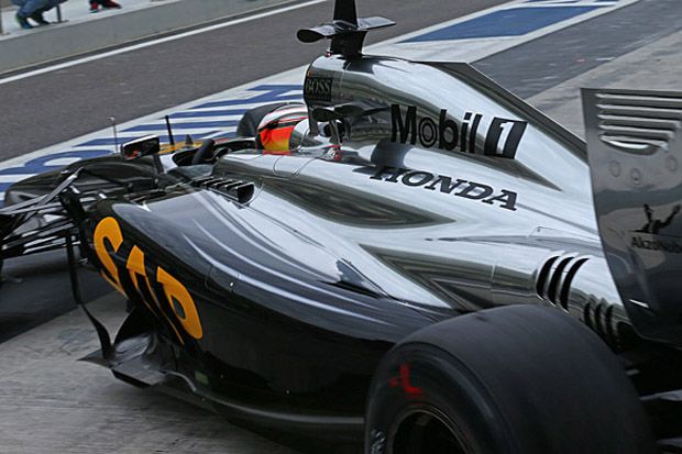 McLaren Tuntut Regulasi...