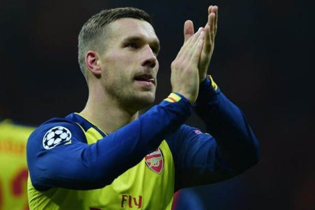 Podolski Tegaskan Keluar...
