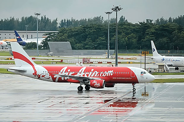 Saham AirAsia Turun...