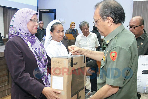 Pemko Bantu Panti Asuhan