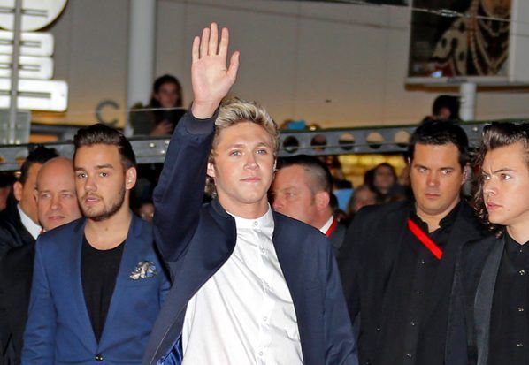 Niall Horan Tidak Tinggalkan...