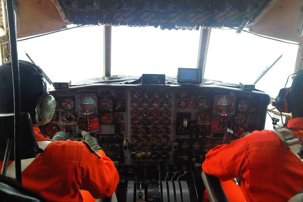Cari AirAsia, TNI Kerahkan...
