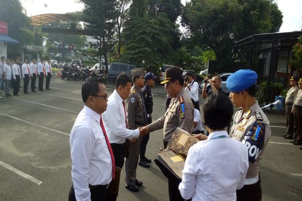 Ungkap Pembunuhan Sri...