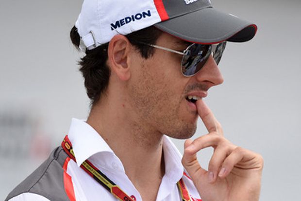 Dibuang Sauber, Adrian...