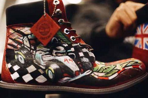 Modifikasi Sepatu Ala...