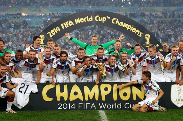 10 Momen Historis Piala...