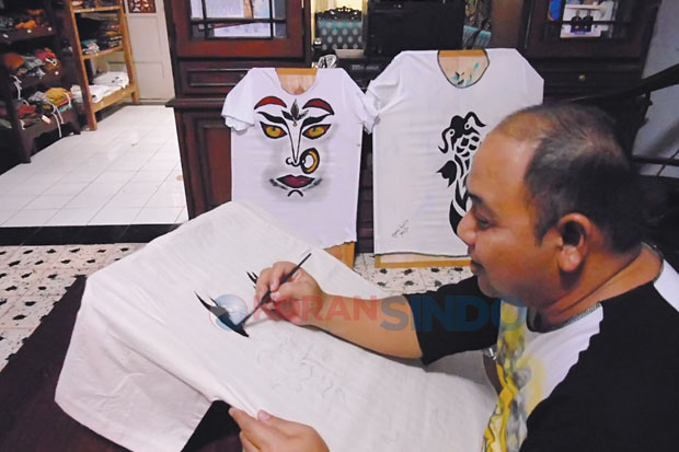 Tuangkan Ide Seni Dengan...