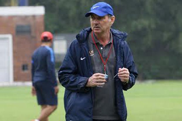 Riedl ke PSM Bergantung...