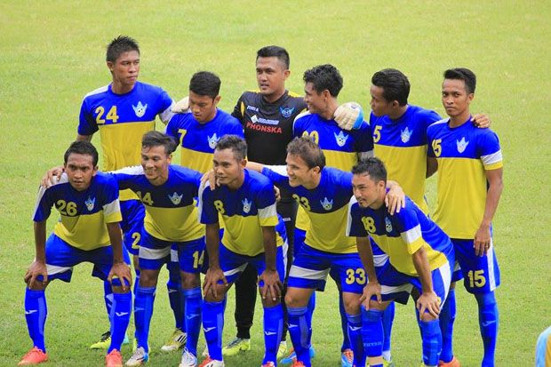 Komposisi Lengkap Gresik...