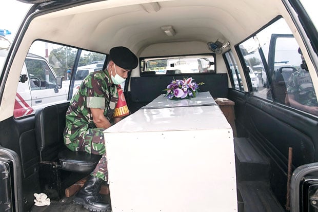 Jenazah Korban Akan...