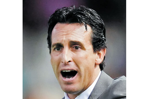 Meski Menang, Emery...