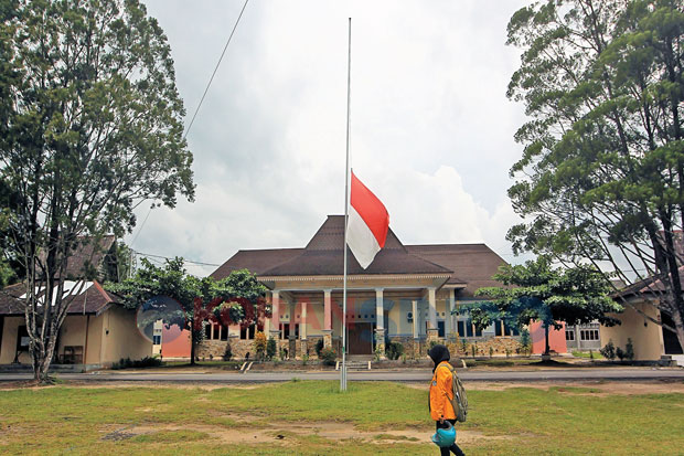 Keluarga Korban Diajak...