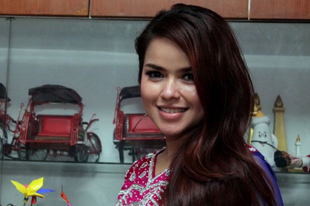 Siti Liza Ingin Habiskan...