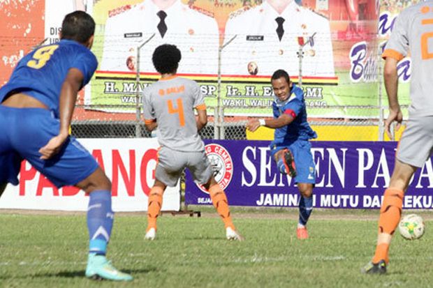 Tekuk PBFC, Persib ke...