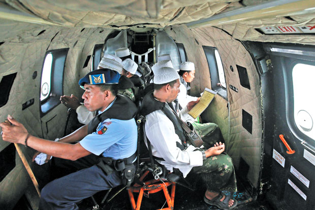 Kapal AS Temukan Dua...
