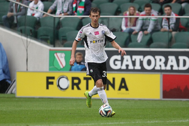 Gelandang Legia, Pemain...