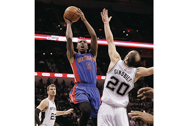Pistons Permalukan Spurs