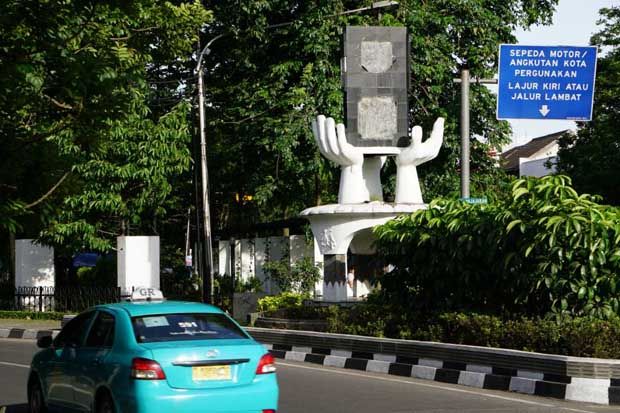 Plakat Adipura Kota...
