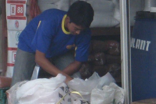 Menkop UKM Minta Pupuk...