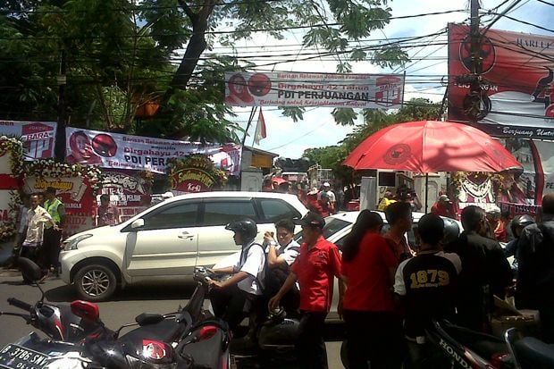 Sejumlah Menteri Hadiri...
