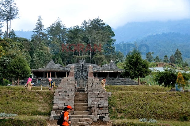 Candi Cetho dan Sukuh...