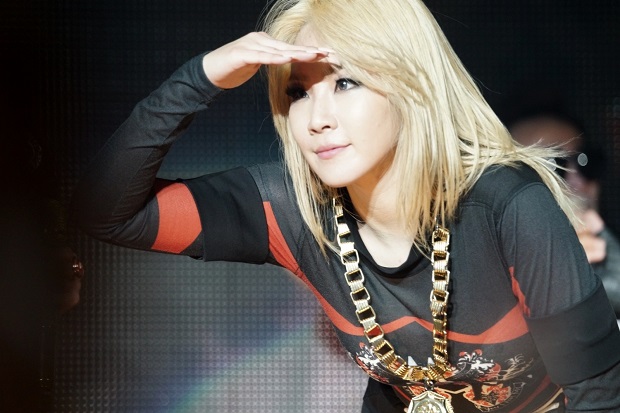 CL 2NE1 Siapkan Debut...