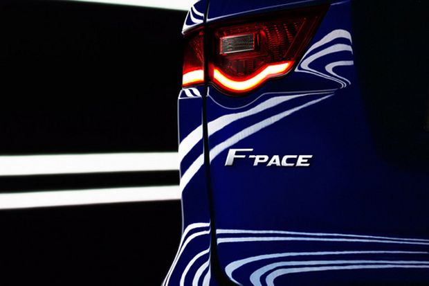 Jaguar Rilis Foto Penggoda...