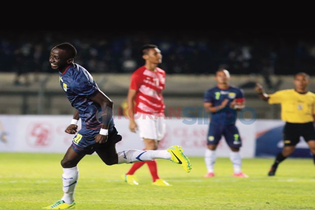 Persib Tekuk Felda United...