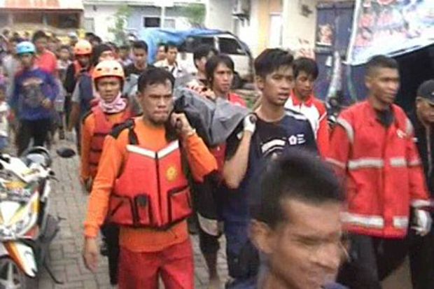 Empat Siswa SMP Terseret...