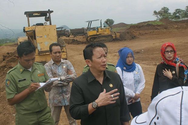 Izin Lima Lantai, Bangun...