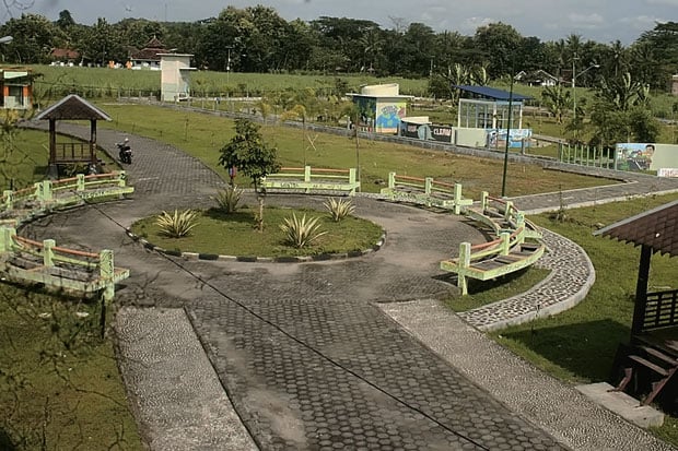 Sepasang Pelajar Berzina...