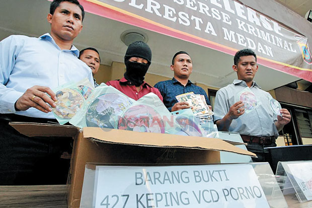 Ibu Rumah Tangga Gandakan...
