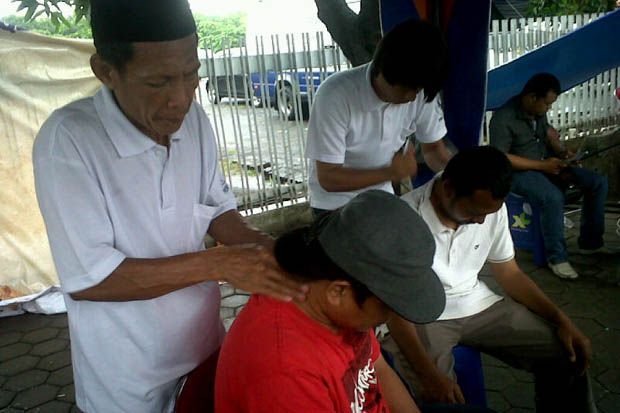 Ketika Tuna Netra Jadi...