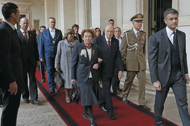 Presiden Italia Mundur