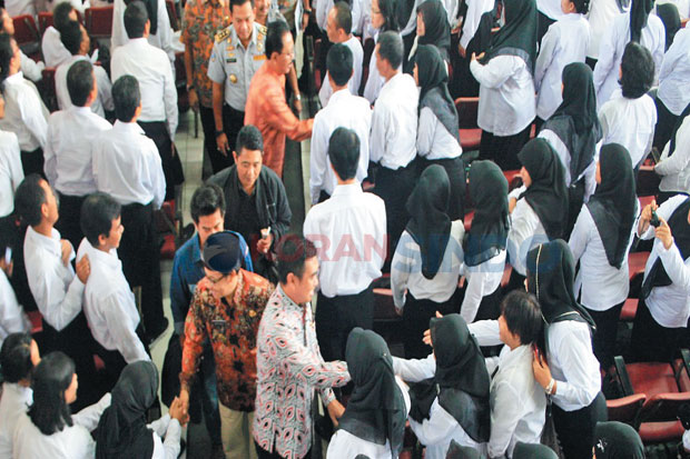 Kota Malang Kurang 300...