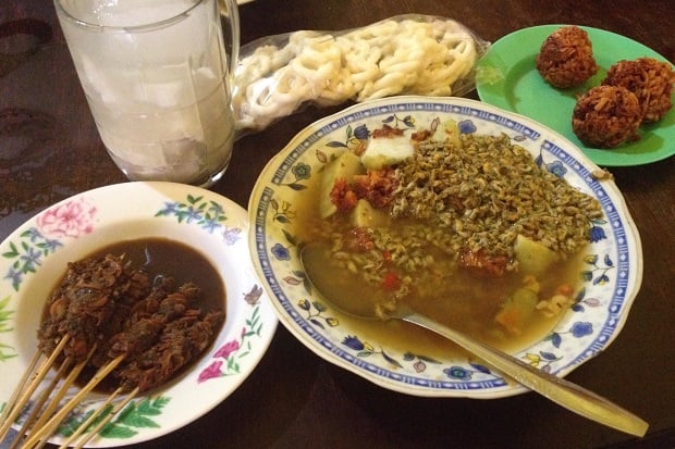 Kupang Lontong, Si Asam...