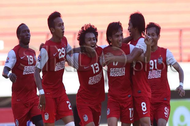 Riedl Punya Bayangan...