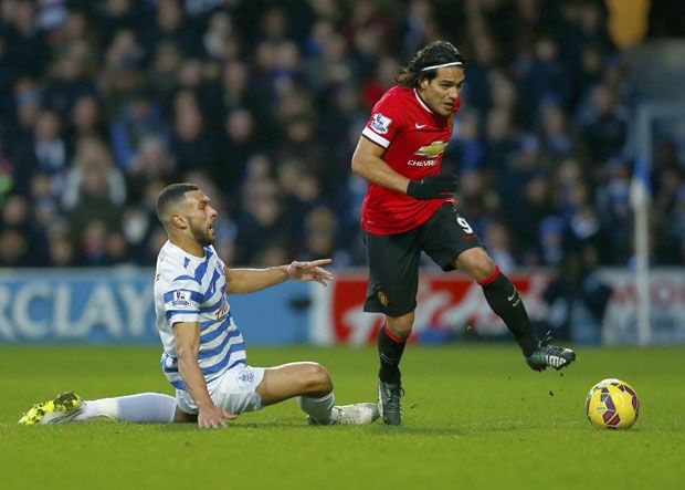Peluk Cium Falcao untuk...