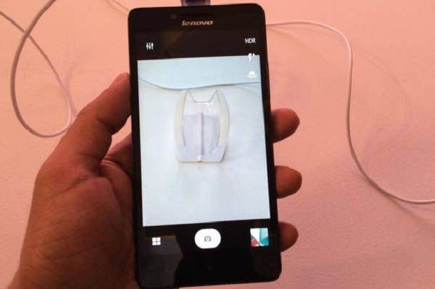 Ponsel 4G dari Lenovo...
