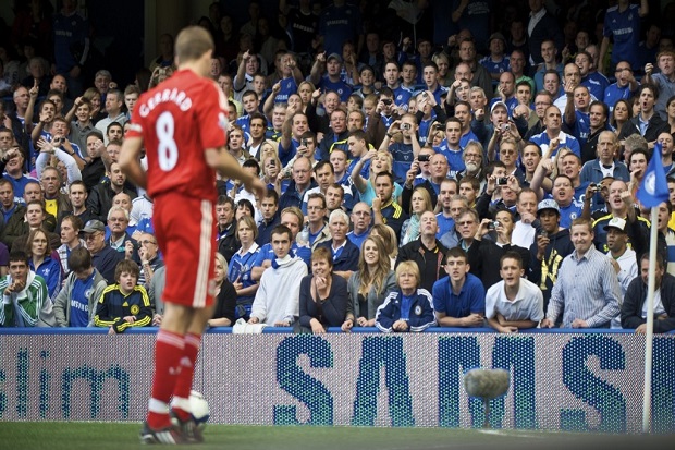 Mourinho Minta Fans...