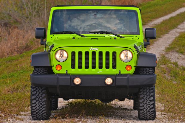 Jeep Pertimbangkan Bangun...