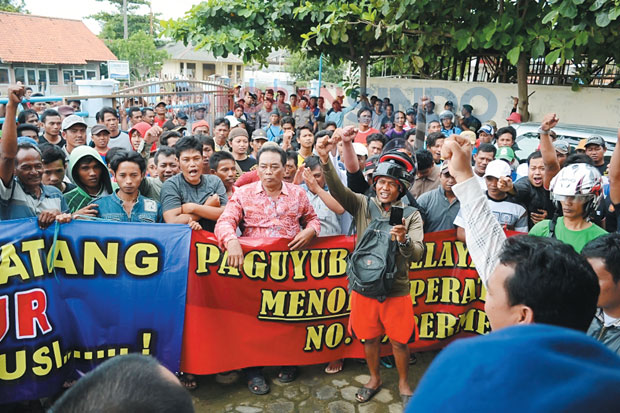 Kapal Cantrang Dilarang,...