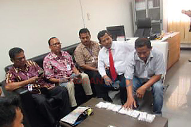 Hampir 1 Kg Sabu Disita...