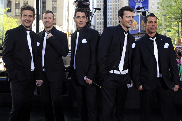 NKOTB Umumkan Jadwal...