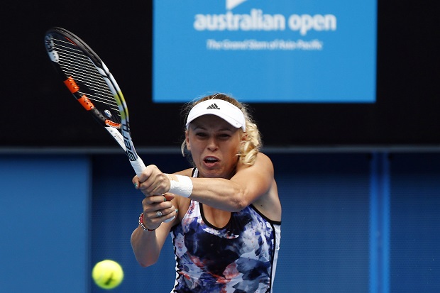 Wozniacki Dihantui Cedera...