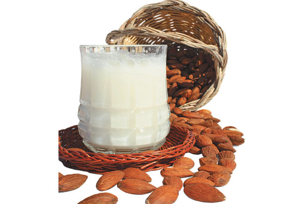 Membuat Susu Kacang...