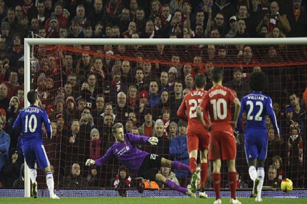 Penalti Hazard Buat...
