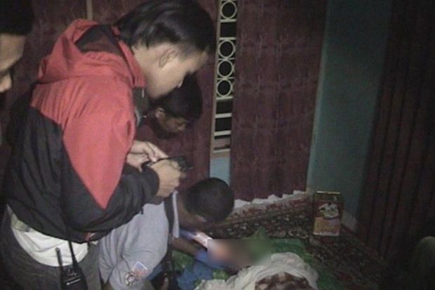 Ibu Rumah Tangga Gantung...