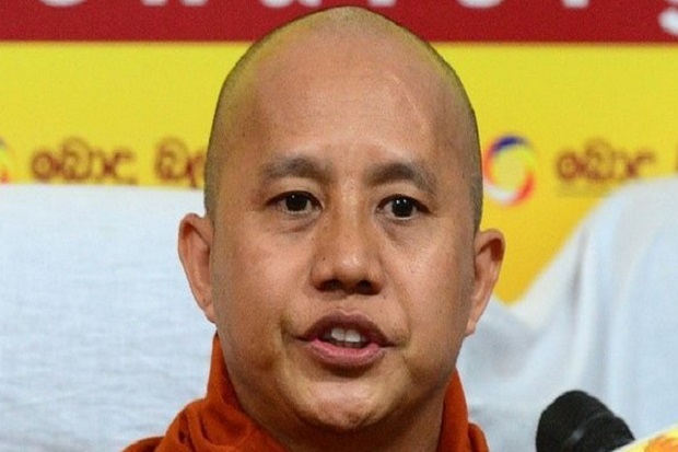 Pejabatnya Disebut Pelacur...